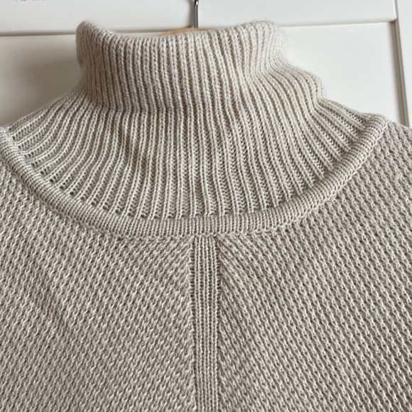 Point Zero- cream tunic sweater - Picture 3 of 6